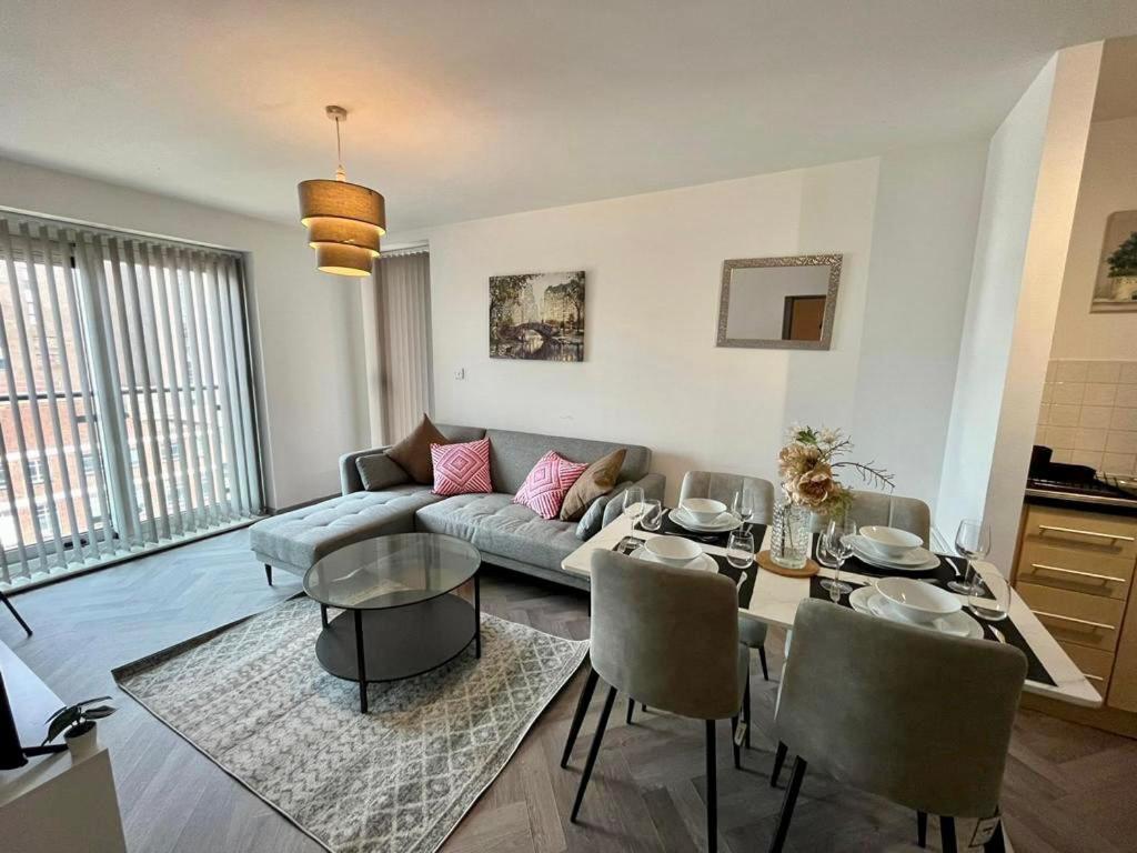 Luxury 02 Academy City Centre 2 Bed Apartment Mailbox Bullring Leisure & Families 버밍엄 외부 사진