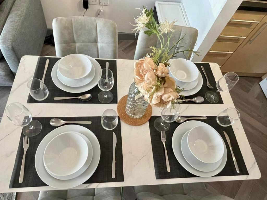 Luxury 02 Academy City Centre 2 Bed Apartment Mailbox Bullring Leisure & Families 버밍엄 외부 사진